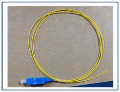 Single Mode Simplex SC APC Fiber Optic Pigtail พร้อมตัวเชื่อมต่อประเภทต่างๆ