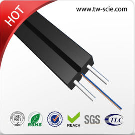 สายเคเบิลไฟเบอร์ออปติกในอาคาร Black Jacket สายเคเบิล FTTH พร้อมไฟเบอร์ G657A1 สำหรับในอาคาร