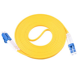 LSZH ชุดเสื้อสายพับไฟเบอร์ออปติกกับ FC/APC Connector 1 คอนดิวเตอร์
