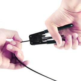 PVC หรือ LSZH Jacket Messenger Wire Ftth Drop Cable ไฟเบอร์ออปติก